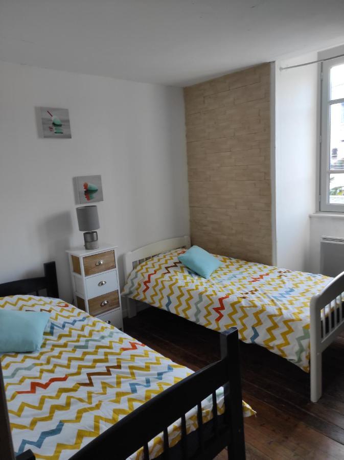Maison De Charme Au Coeur D Auray Villa Luaran gambar